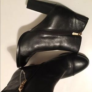 Clark’s Women’s Shoes, New size 8.5